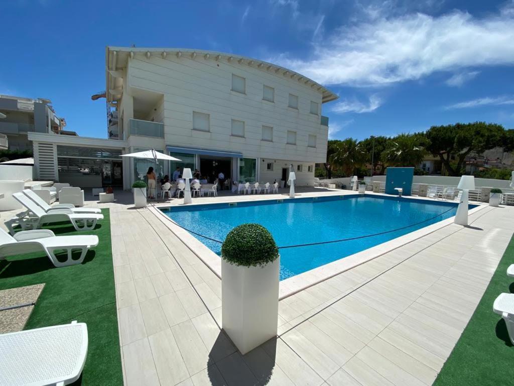 Elite Boutique Hotel 阿布鲁齐的罗塞托 外观 照片